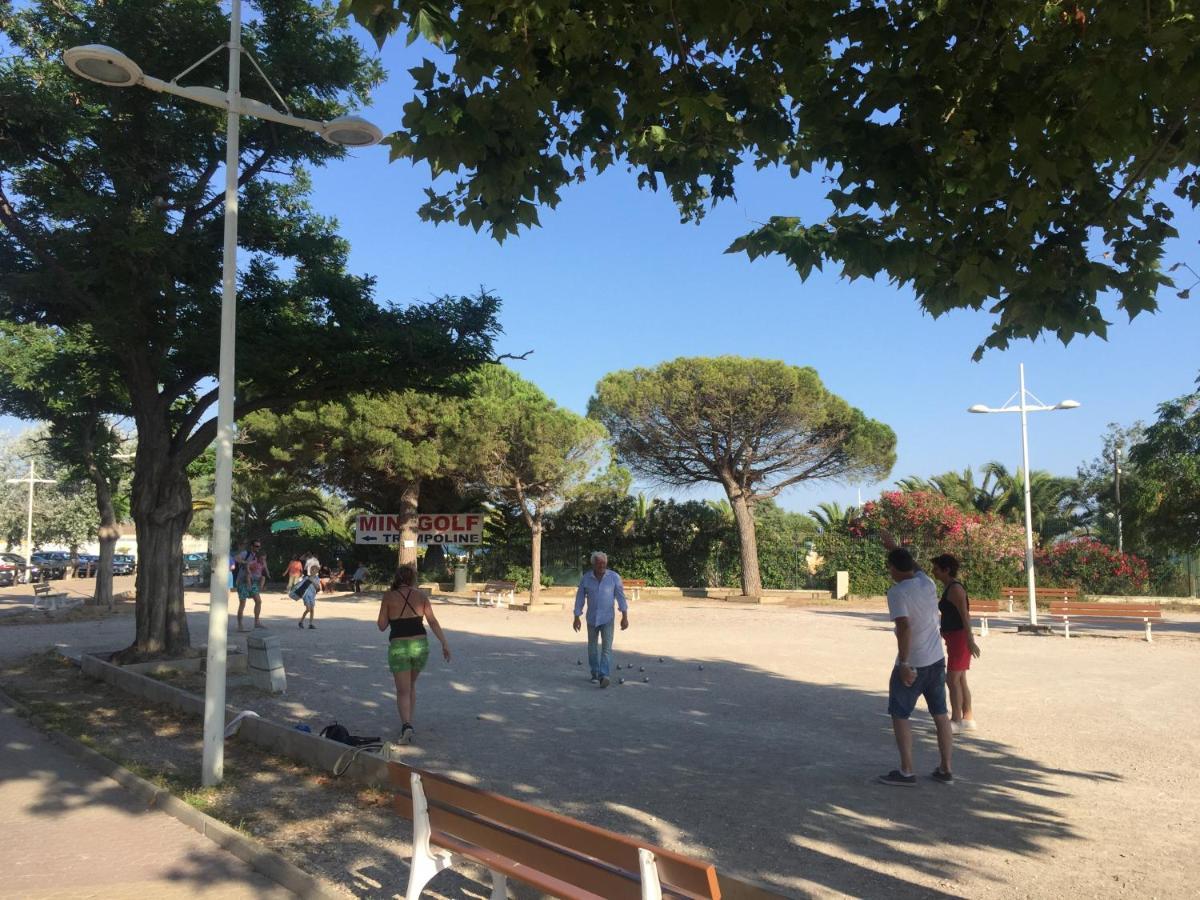 Goeland 3, Climatise, Wifi, Balcons Petite Vue Mer Laterale Au 3 Eme Etage Sans Ascenseur Toulon Luaran gambar